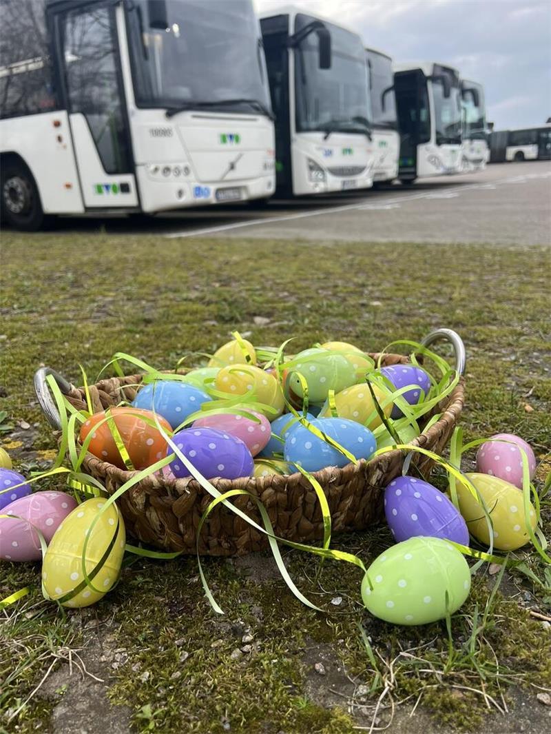 Ausflugstipps: Was Familien im Kreis Stade zu Ostern unternehmen können Augen auf beim Busfahren: Bei der Osteraktion der KVG Stade können bunte Ostereier mit jeweils einem Los der Charity Lotterie des Lions Clubs Stade gefunden werden.