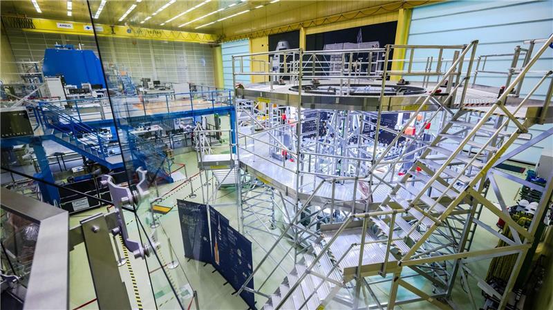 Esa-Chef: Ticket Richtung Mond für deutschen Astronauten Aus Deutschland kommen Teile für die Mondmissionen. (Archivbild)