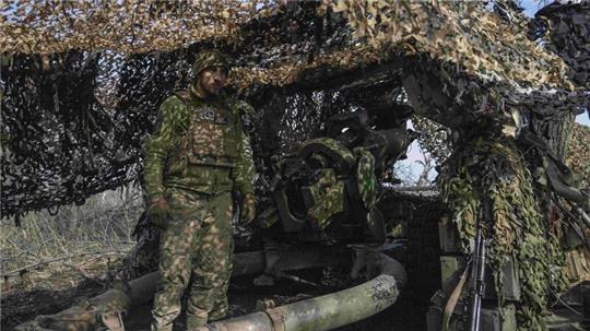 Aus Sicht des ukrainischen Präsidenten Wolodymyr Selenskyj ist die Situation an der Front besser als vor ein paar Monaten.