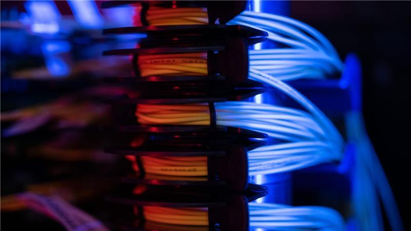 Aus Sicht von Bitkom-Präsident Ralf Wintergerst muss sich Deutschland aus einseitigen Abhängigkeiten lösen, auch bei digitaler Infrastruktur. (Symbolbild).