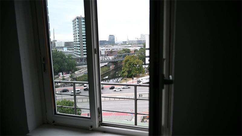 Hamburger Wohnungsnot: Einst Schokofabrik, bald WG Aus dem sechsten Stock blicken die Bewohnerinnen und Bewohner künftig über Hammerbrook.