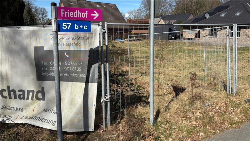 Aus fünf wurden zwei: Mehr Wohneinheiten sollen auf dem Grundstück an der Hauptstraße nach dem Willen des Rats nicht gebaut werden.