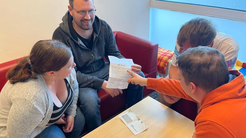 Aus ihren Wahlbenachrichtigungen erfahren Wähler, in welchem Wahllokal sie ihre Stimme abgeben können.