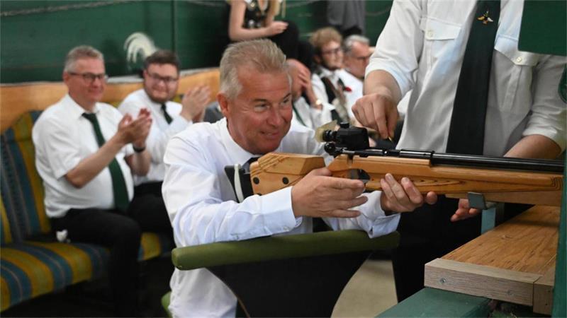 „Aus privaten Gründen“ zurückgetreten: Nicholas Ipsen, der sich beim Königsschießen gegen acht Mitbewerber durchsetzen konnte.