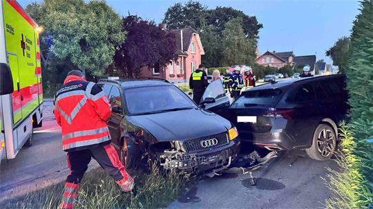 Aus ungeklärten Gründen verlor die Autofahrerin die Kontrolle über ihr Fahrzeug.
