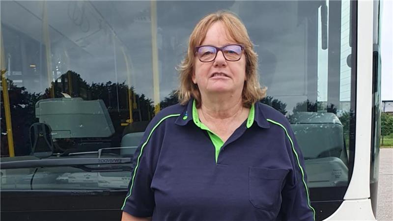 Ausgezeichnete Liebslingsbusfahrerin: Heike Holst von der KVG Stade.