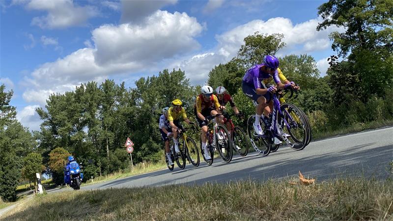 Cyclassics-Ticker: 70-Jähriger stirbt beim Jedermann-Rennen Ausreißer probieren ihr Glück.