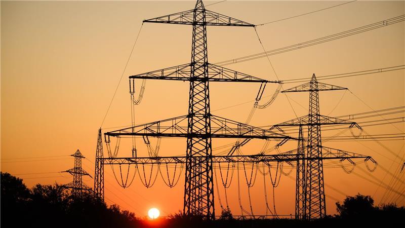 Erzeugerpreise fallen weiter - Energie erneut günstiger Ausschlaggebend für die schwache Entwicklung der Erzeugerpreise waren einmal mehr die Energiekosten. Vor allem bei elektrischem Strom und bei Mineralölerzeugnissen gingen die Preise zurück.
