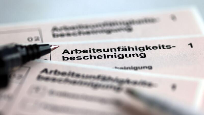 Krankheitsausfälle im Job 2023 auf Höchststand Ausschlaggebend für die vielen Krankheitsausfälle im vergangenen Jahr waren vor allem Atemwegserkrankungen.