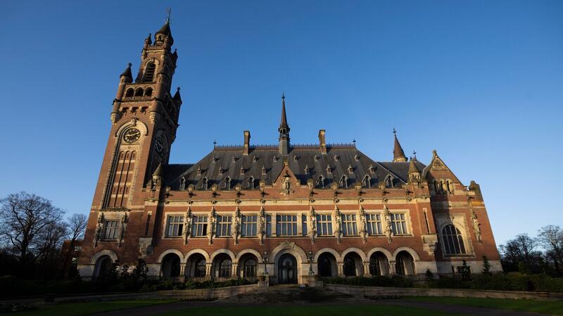 Völkermord-Vorwurf gegen Myanmar: Auch Deutschland klagt Außenansicht des Friedenspalastes in Den Haag, in dem der Internationale Gerichtshof der Vereinten Nationen seinen Sitz hat.