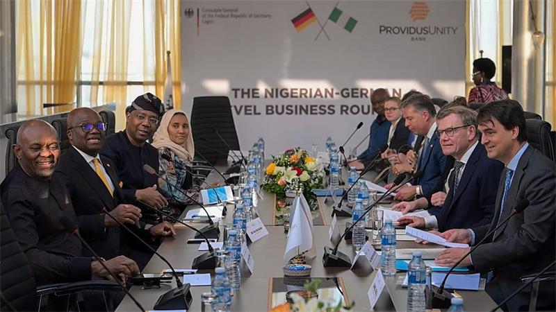Außenminister Johann Wadephul (CDU) trifft sich in der nigerianischen Wirtschaftsmetropole Lagos mit Vertretern der dortigen Wirtschaft.