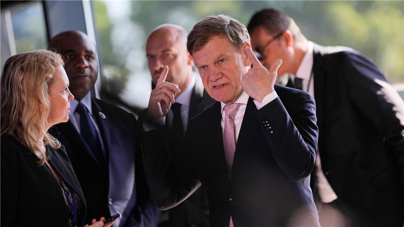 Außenminister Wadephul hat nicht nur die Opposition überrascht. 