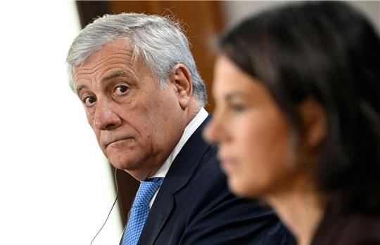 Außenministerin Annalena Baerbock und ihr italienischer Amtskollege Antonio Tajani. Rom hat eine kritische Haltung zu zivilen Seenotrettern und deren Finanzierung durch Deutschland.