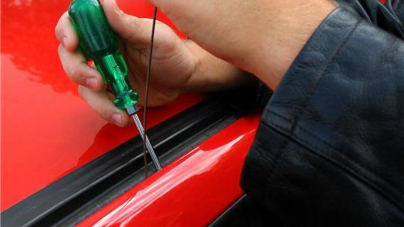 Auto-Diebe waren in Dollern und Stade unterwegs.