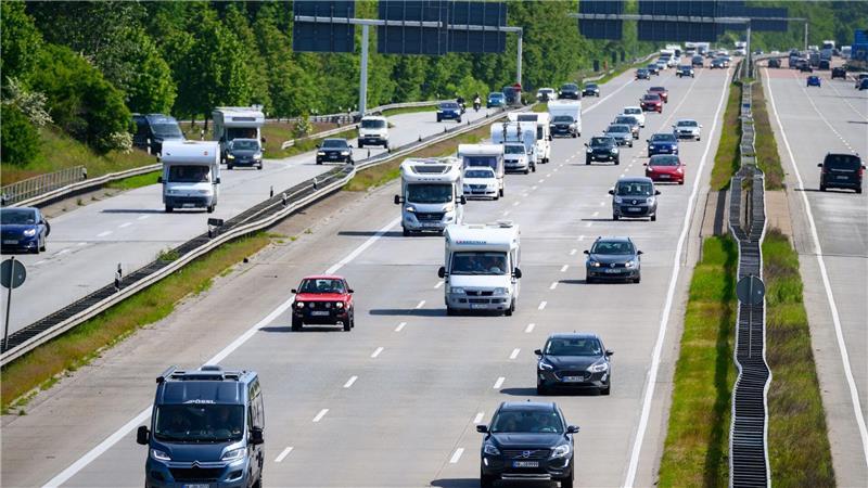 Autofahrer aus Richtung Rostock gelangen am Wochenende nur über einen Umweg zum Kreuz Lübeck. (Archivbild)