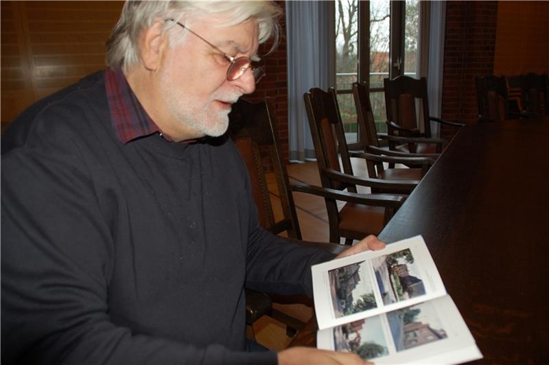Autor Dietrich Alsdorf hat das Harsefelder Jahrbuch mit bisher unveröffentlichten Fotos gestaltet. Foto: Laudien
