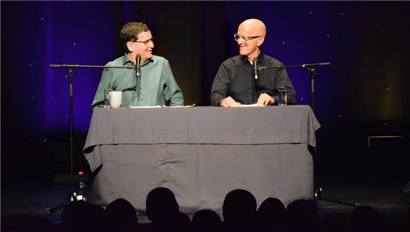 Autor Moritz Netenjakob und TV-Komiker Christoph Maria Herbst kennen sich bereits aus alten Fernsehtagen.