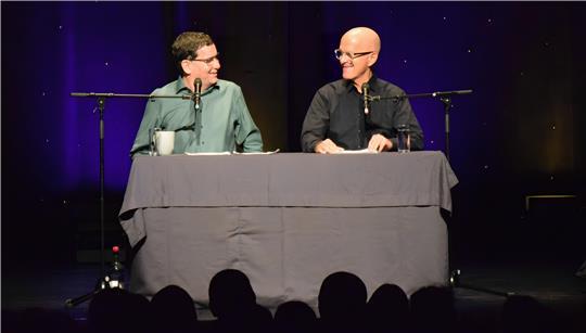 Autor Moritz Netenjakob und TV-Komiker Christoph Maria Herbst kennen sich bereits aus alten Fernsehtagen.