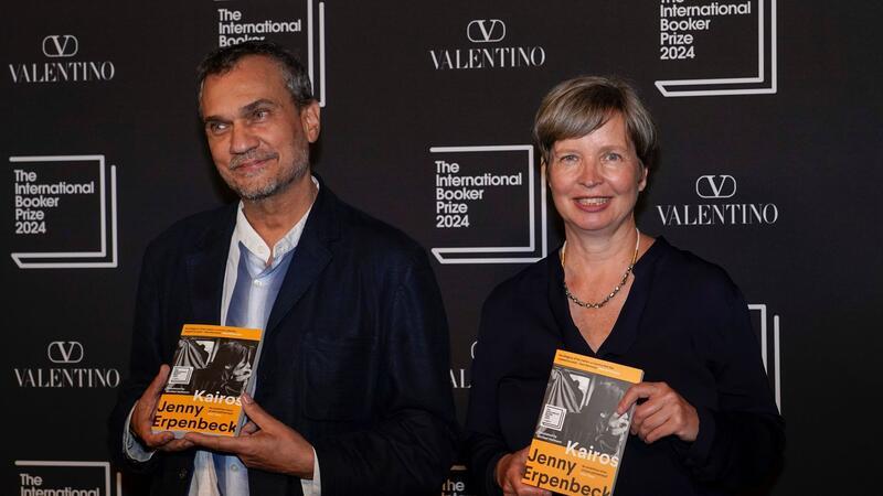 Jenny Erpenbeck gewinnt International Booker Prize Autorin Jenny Erpenbeck und Übersetzer Michael Hofman teilen sich das Preisgeld in Höhe von 50.000 Pfund.