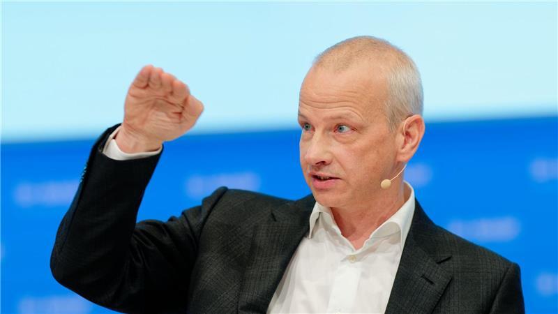 BASF-Chef Kamieth setzt weiter den Rotstift an. 