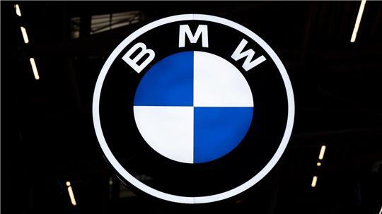 BMW ruft weltweit Hunderttausende Autos wegen Problemen am Starter zurück.