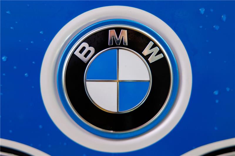 BMW bietet hochautomatisiertes Fahrsystem ab Jahresende an BMW will in Deutschland selbstfahrende Luxusautos verkaufen.