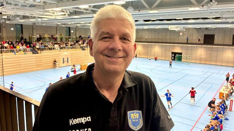 BSV-Fan Michael Lemcke: „Ich würde mich freuen, wenn wir nicht wieder gegen den Abstieg spielen müssen.“ 