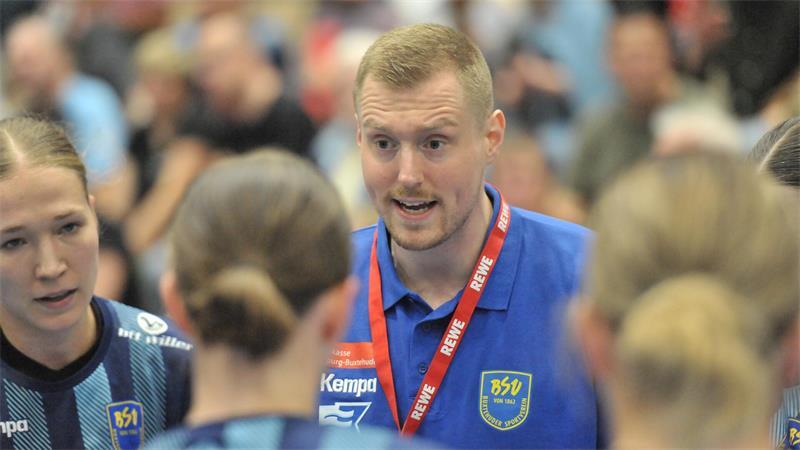 Zwei Punkte, starke Nerven: Die Lichtblicke und Baustellen des neuen BSV BSV-Trainer Jonas Schlender.