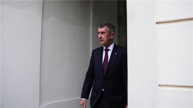 Babis verlässt die Prager Burg nach der Ernennung seiner Regierung.