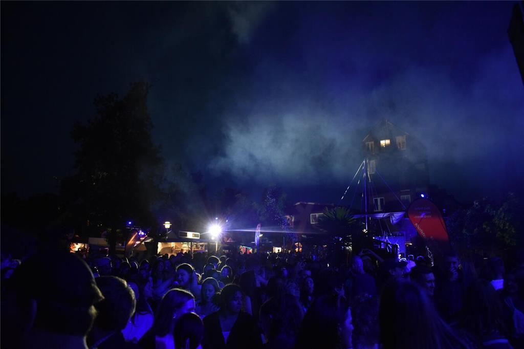 Bailando auf Buxtehudes Beach-Party: Beim Hanse Ahoi wurde ausgelassen getanzt u...