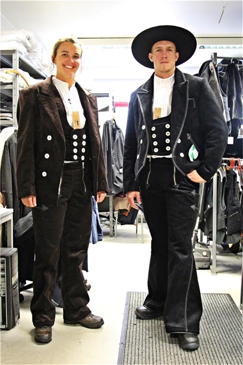 Bald auf der Walz: Landwirtin Jana Nowatzki und Zimmermannsgeselle Alexander Braun. Fotos: Gehm