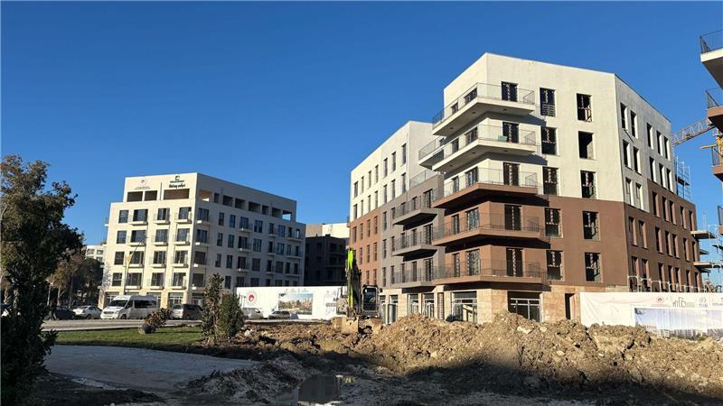 Bald sollen in die Neubauten die ersten Einheimischen einziehen.