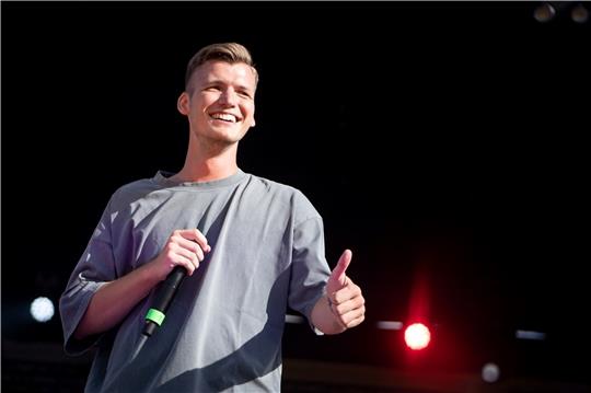 Ballermann-Star Julian Sommer tritt am Sonnabend, 12. August, beim Schützenfest in Steinkirchen auf. Foto: dpa