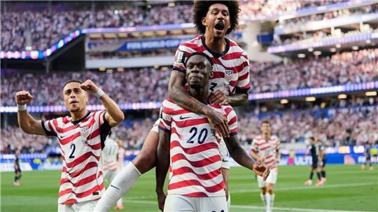 Balogun (vorne) traf schon in der ersten Halbzeit doppelt für die USA.