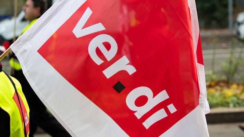 Bankangestellte treten laut Verdi in den Warnstreik.