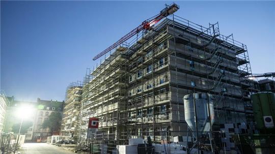 Banken vergeben wieder mehr Kredite für den Wohnungsbau.