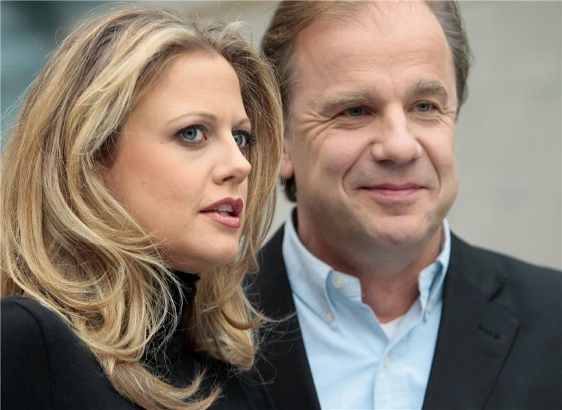 Barbara Schöneberger und Hubertus Meyer-Burkhardt. Foto Ulrich Perrey dpa