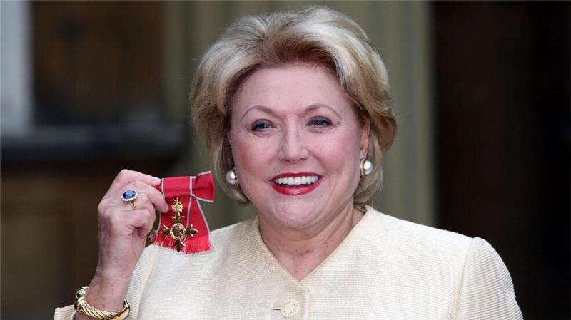 Barbara Taylor Bradford hat im Buckingham Palace in London den Orden „Member of the Most Excellent Order of the British Empire“ erhalten. (Foto Archiv)