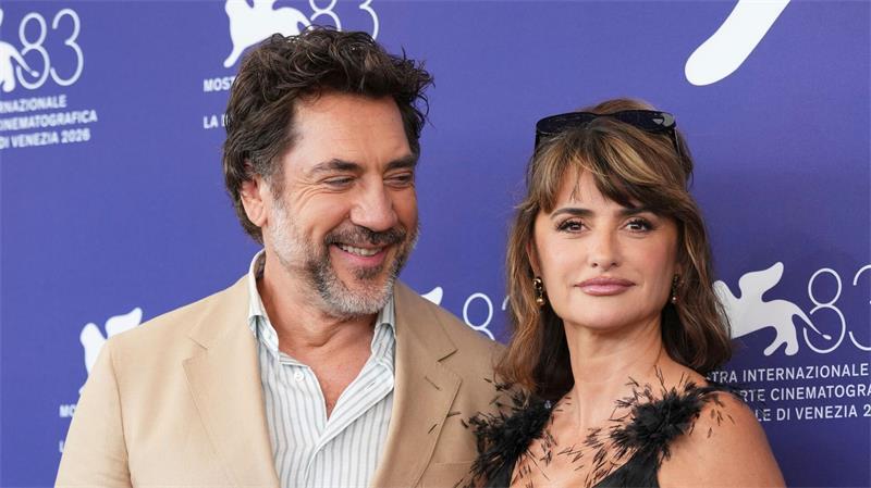 Bardem und Cruz: So halten sie Ehe und Arbeit auseinander Bardem und Cruz präsentieren in Venedig ihren neuen Film „Bunker“.