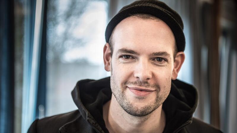 Bas Böttcher gehört zu den Mitbegründern der deutschen Spoken-Word-Szene.