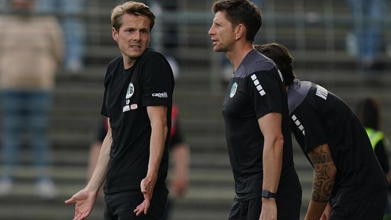 Reinhardt-Debüt beim VfB Lübeck misslingt Bastian Reinhardt hat beim VfB Lübeck von Lukas Pfeiffer (links) übernommen.