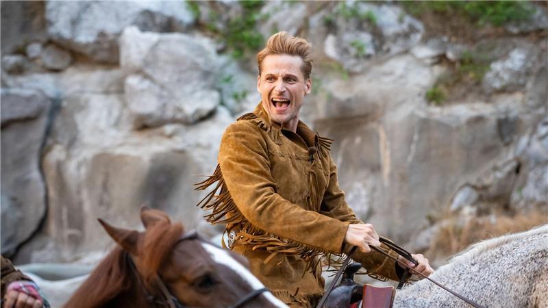 Bastian Semm übernimmt bei den Karl-May-Spielen in Bad Segeberg erneut die Rolle des Old Shatterhand. (Archivfoto)