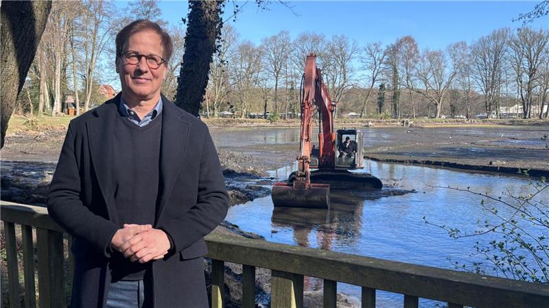 Bauamtsleiter Peter Walthart hat den Überblick über die Entsandung der Klosterteichanlagen.