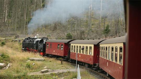 Bauarbeiten führen zu Fahrplanänderungen der touristisch stark frequentierten Brockenbahn. (Archivbild)