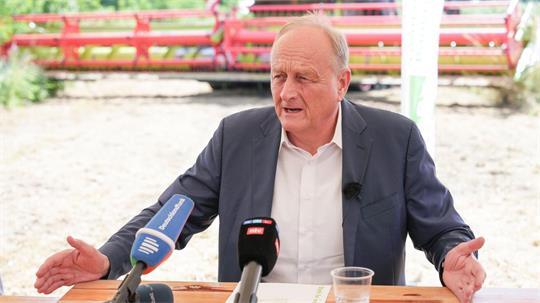 Bauernpräsident Joachim Rukwied hält Minijobber in der Landwirtschaft für unersetzbar.