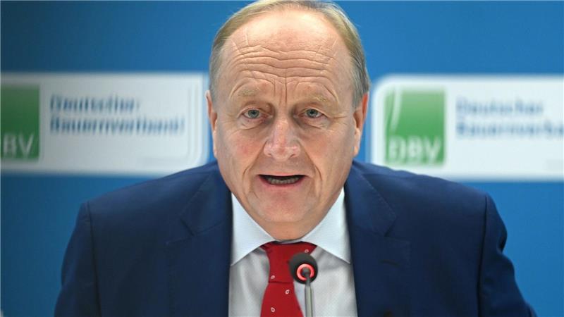 Bauernpräsident Rukwied fordert „frisches Geld“ für den Umbau von Ställen. (Archivbild)   