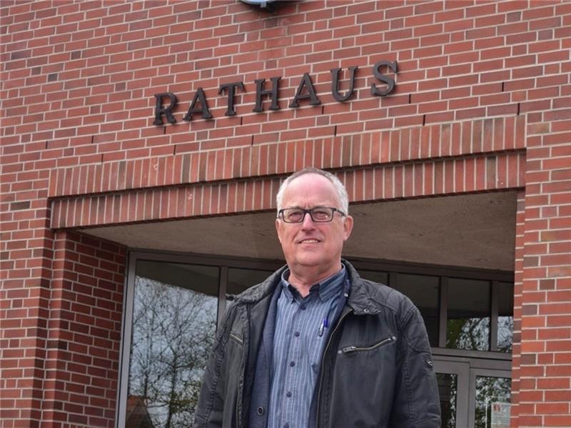 Bauexperte Harald Müller ist bei vielen Projekten in Harsefeld wieder an Bord. Foto: Beneke