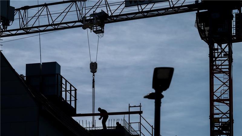Tiefstand bei neuen Wohnungen - Regierung will Turbo zünden Baufirmen zehren vom Auftragsbestand (Archivbild)