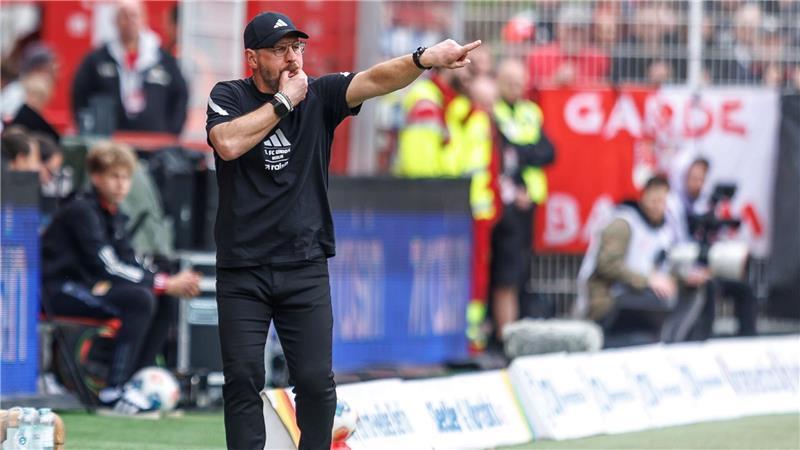 Baumgart veränderte sein Team auf mehreren Positionen.