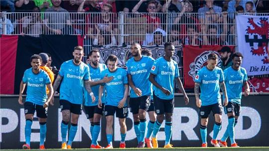 Bayer Leverkusen steht kurz vor der Bundesliga-Meisterschaft.